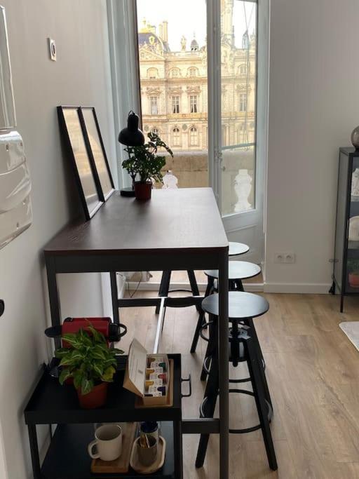 Grand Balcon Place Des Terreaux Lyon Exterior photo